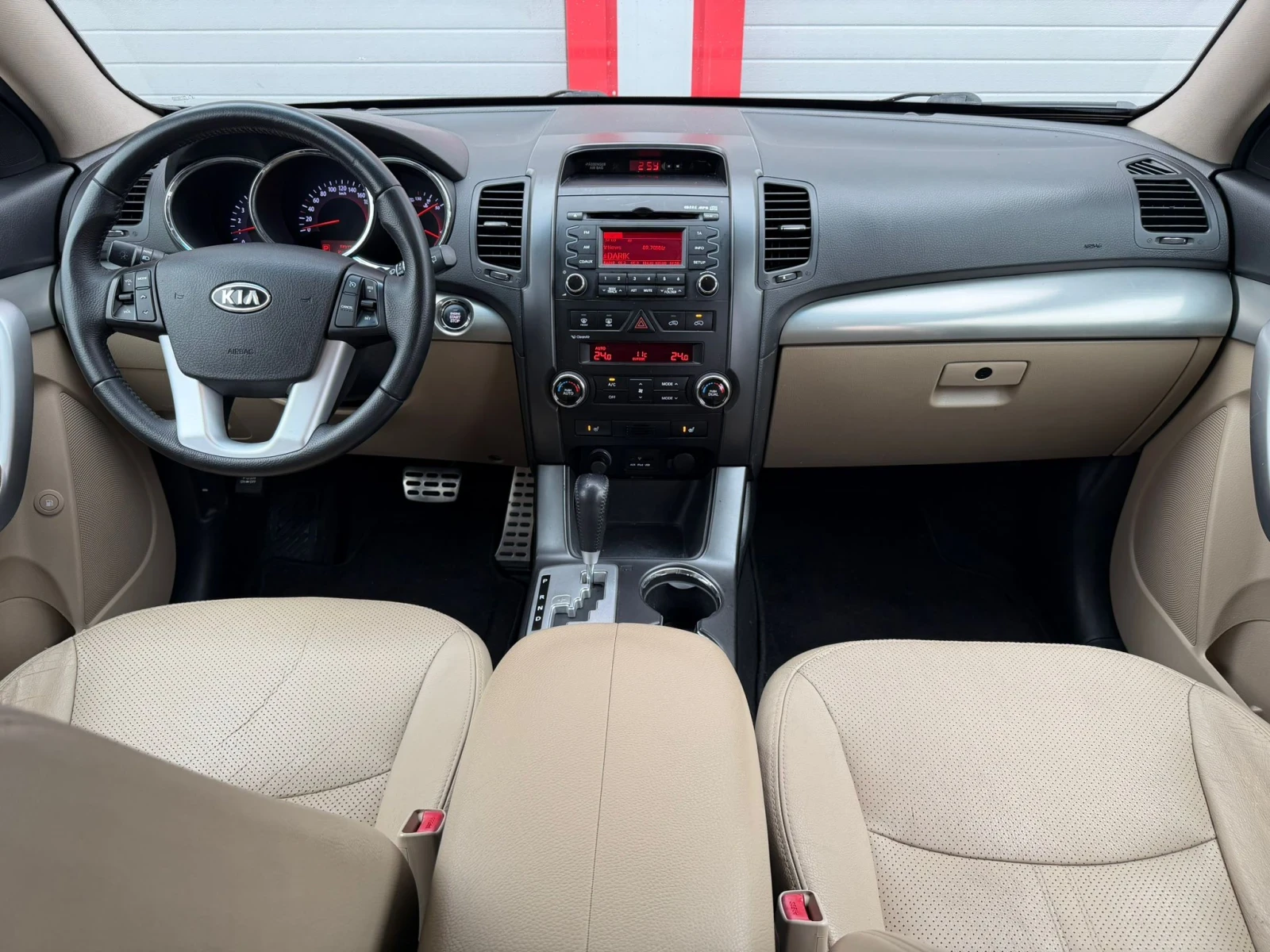 Kia Sorento 2.2CRDI AUTOMATIK AWD KEY LESS START STOP EVRO 5A | Mobile.bg   14