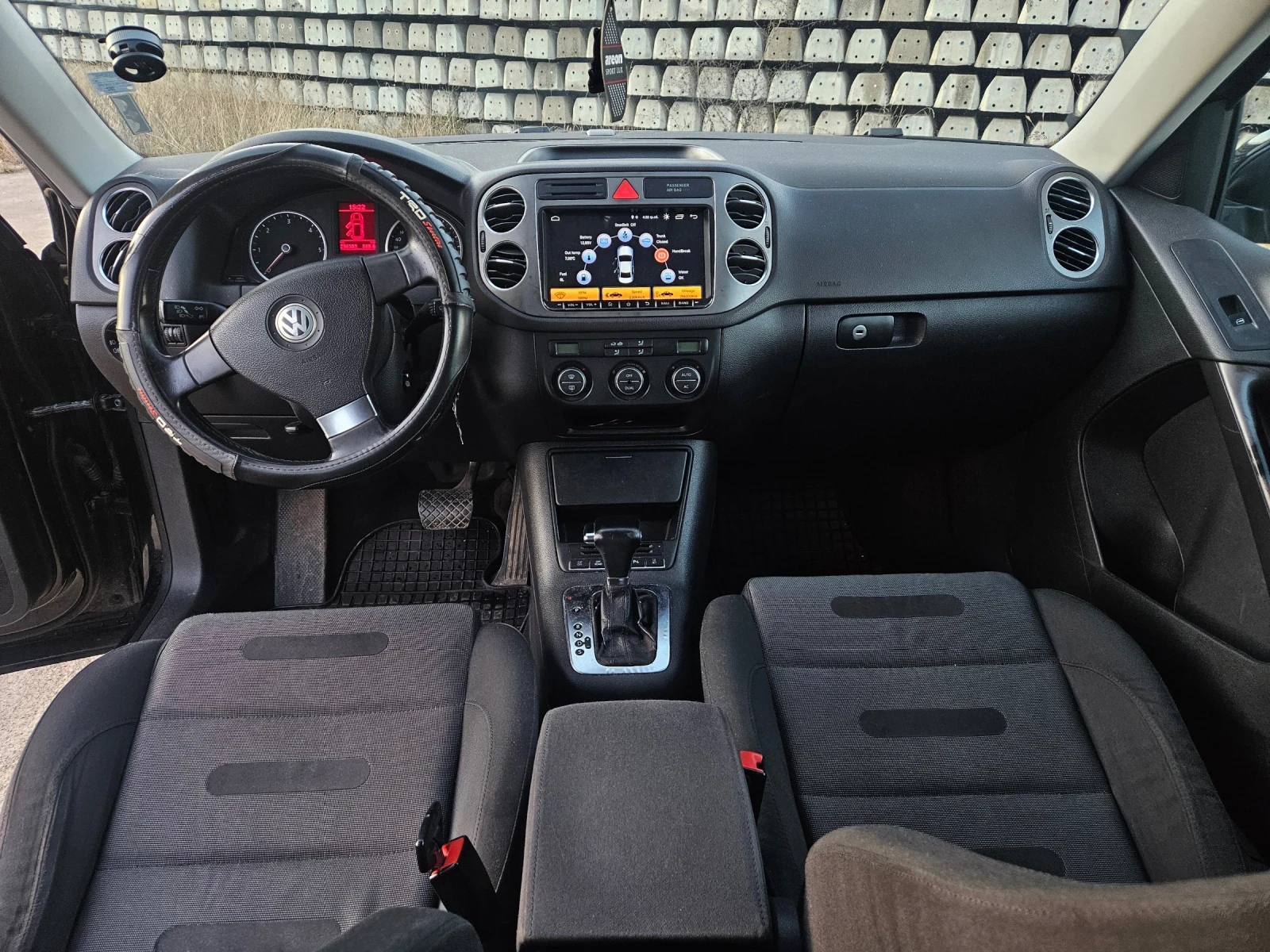 VW Tiguan 4Motion / 2.0 TDI / 140 �.� /  NAVI / PARKTRONIC / | Mobile.bg � ����������� 12