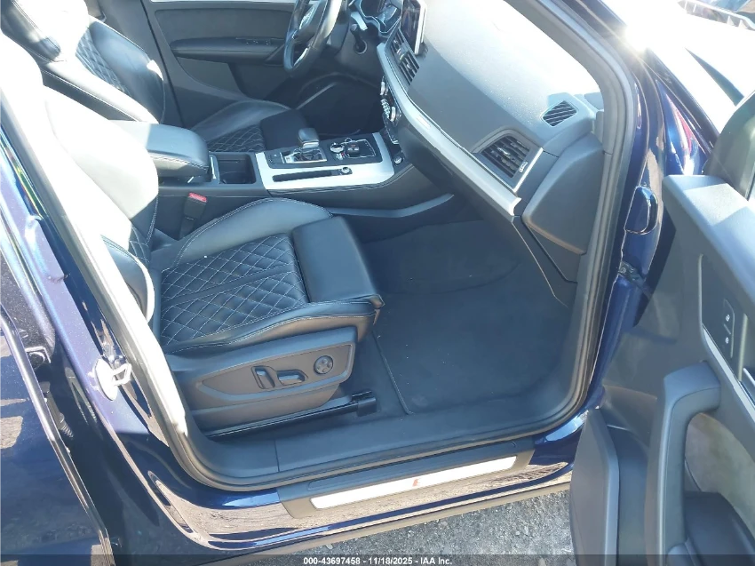 Audi SQ5 PREMIUM PLUS  - изображение 7