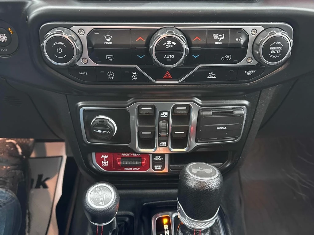 Jeep Wrangler * Unlimited Rubicon * CARFAX * ��� ������������ �� | Mobile.bg � ����������� 17