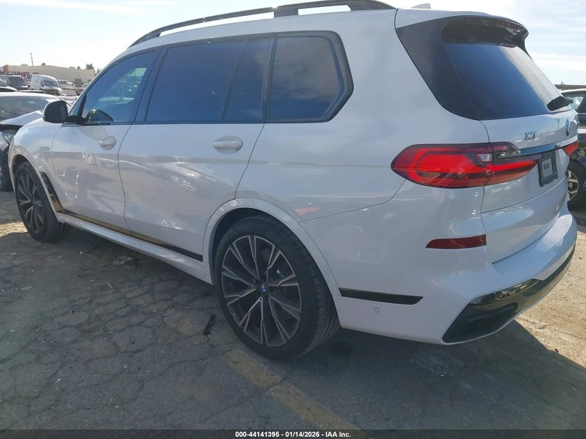 BMW X7 4.4l M50I - изображение 3