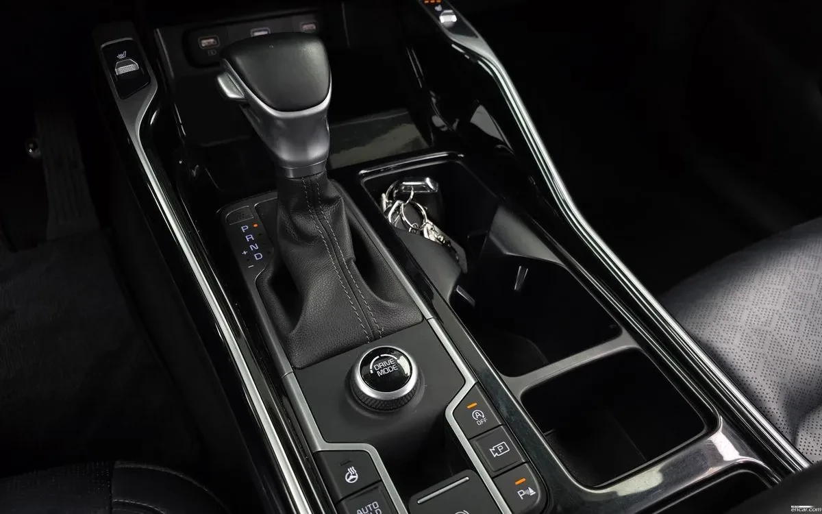 Kia Sorento 2021* 4TH GEN* 73500КМ* КРАЙНА ЦЕНА, снимка 10 - Автомобили и джипове - 54126897