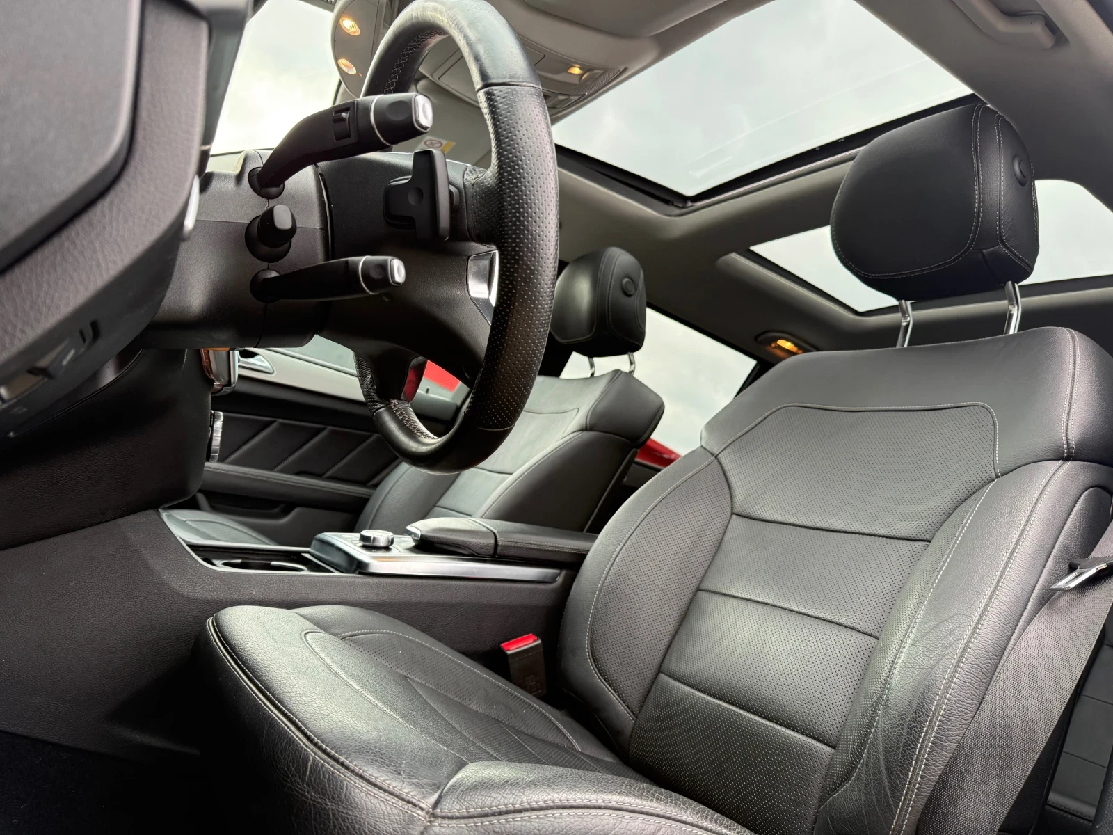 Mercedes-Benz GL 350 360CAM* 7места* ОБДУХВ* ПОДГРЕВ* AMGпакет* TOP, снимка 10 - Автомобили и джипове - 54154675