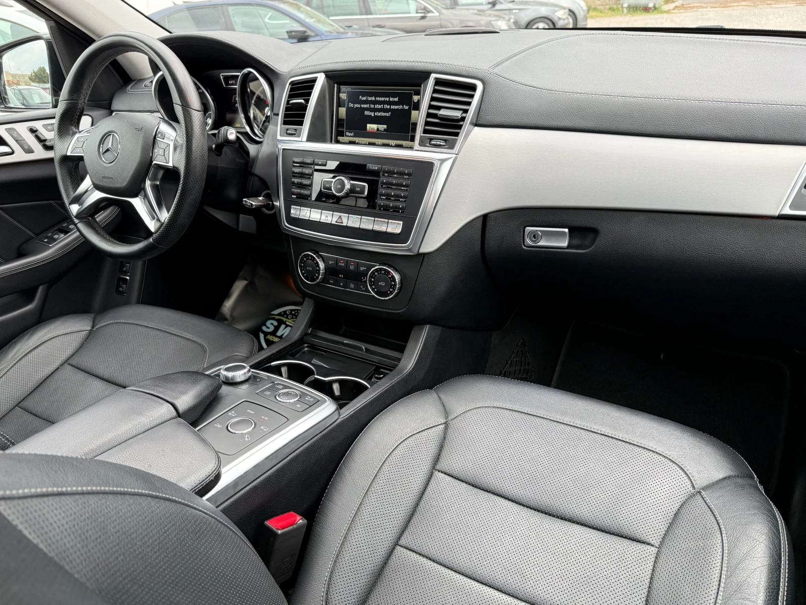 Mercedes-Benz GL 350 360CAM* 7места* ОБДУХВ* ПОДГРЕВ* AMGпакет* TOP, снимка 14 - Автомобили и джипове - 54154675