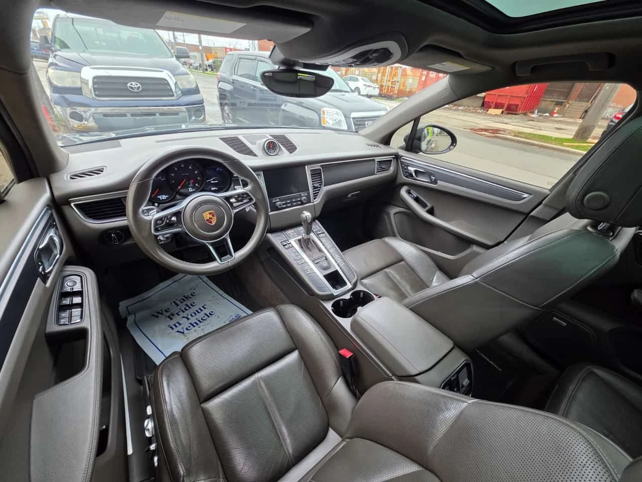 Porsche Macan * AWD * ПОДГРЕВ * ОБДУХВАНЕ * ПАНОРАМА * , снимка 11 - Автомобили и джипове - 54397374