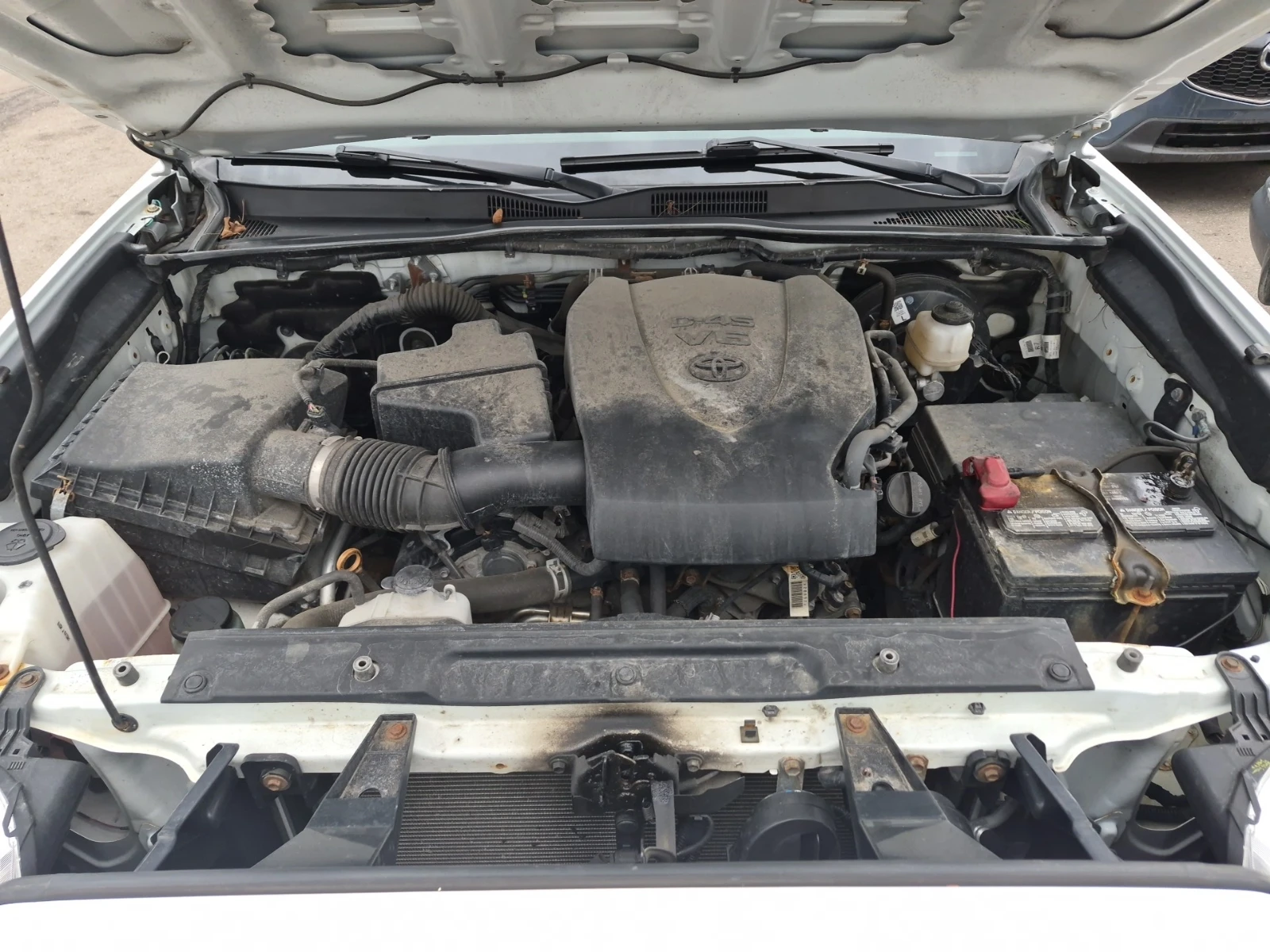 Toyota Tundra 4WD SR5 Double Cab, снимка 10 - Автомобили и джипове - 54477703