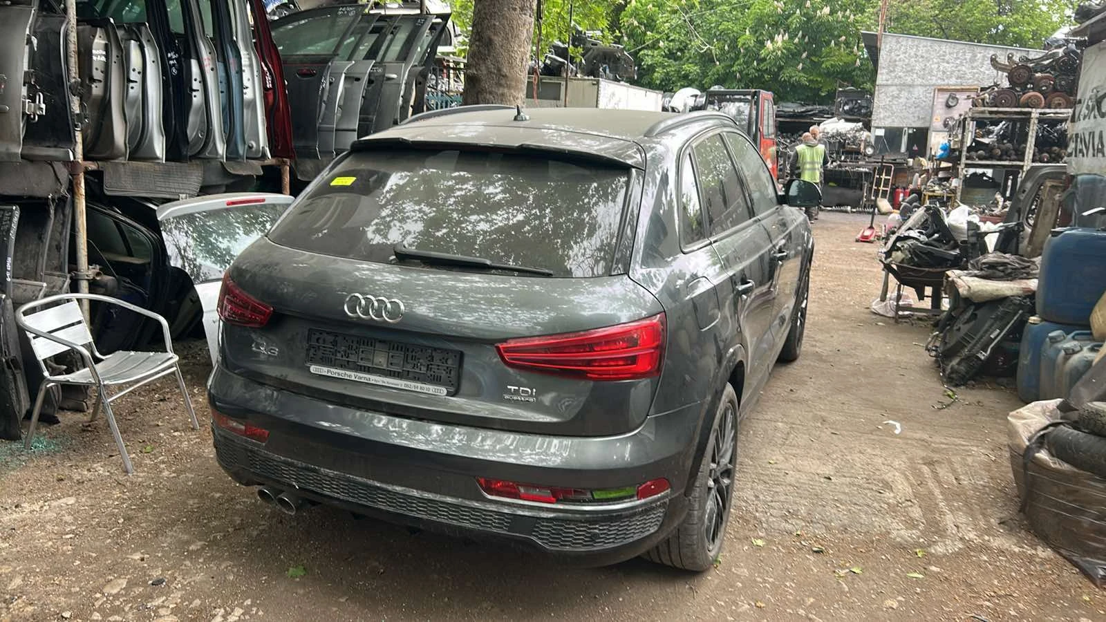 Audi Q3 2.0tdi, снимка 5 - Автомобили и джипове - 54641839