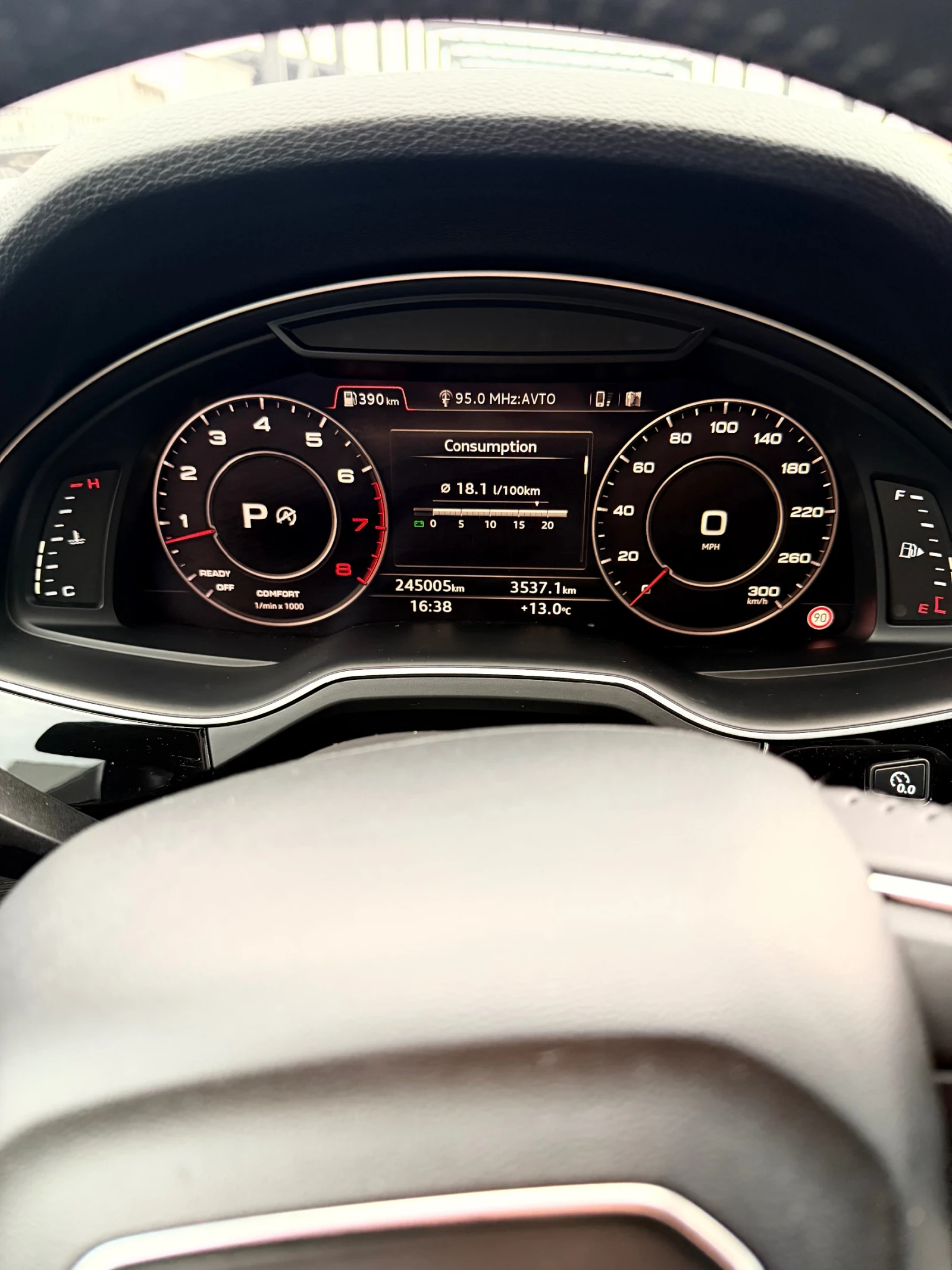 Audi Q7 Дистроник* Панорама* 360 Камера, снимка 8 - Автомобили и джипове - 54947548