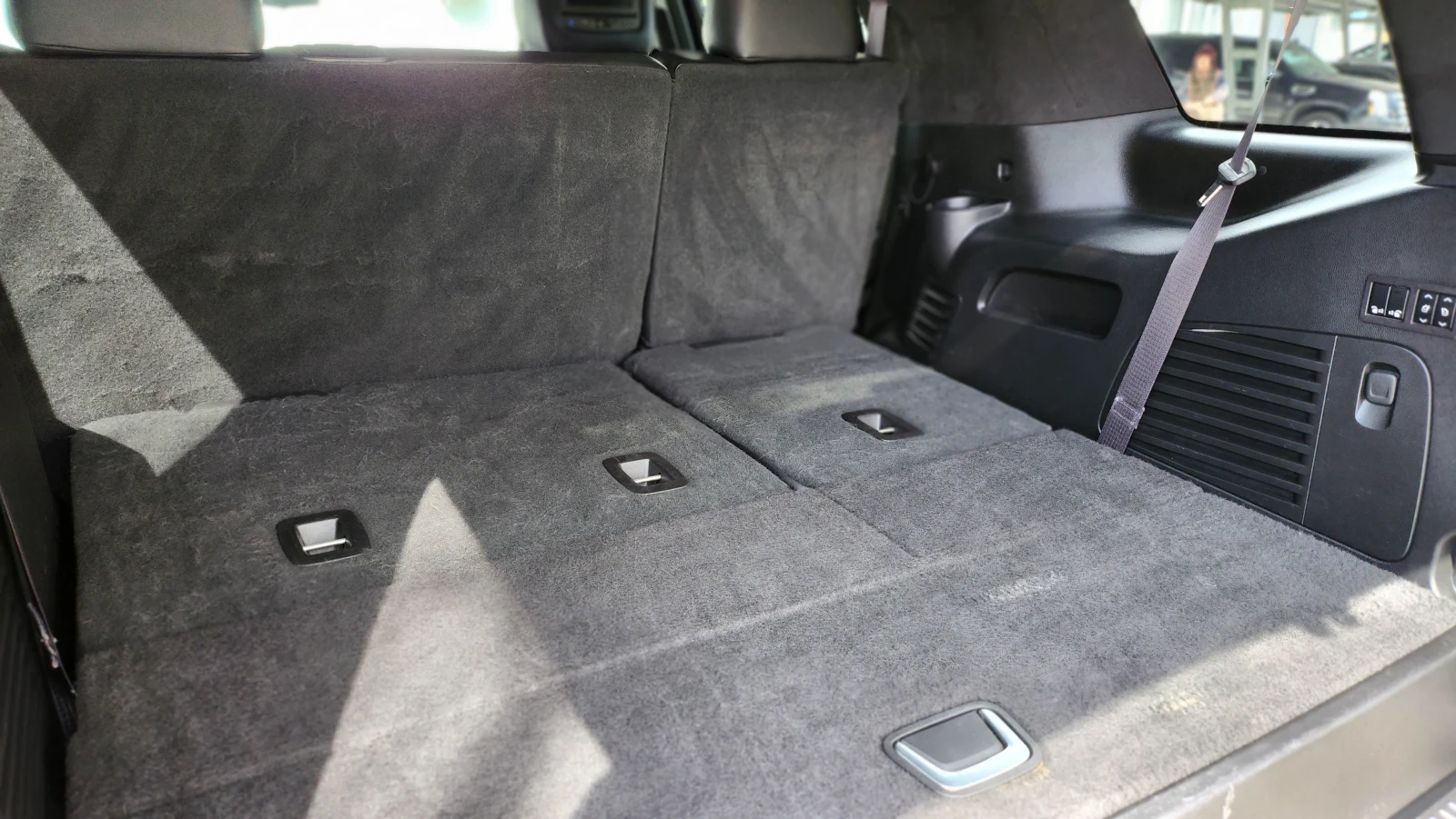 Cadillac Escalade, снимка 14 - Автомобили и джипове - 55307948