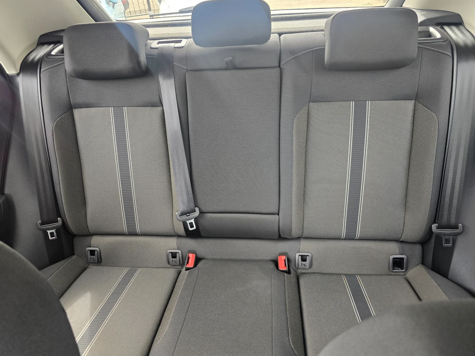 VW T-Roc FACE-150K.C-AВТОМАТИК-4Х4-НАВИГАЦИЯ, снимка 15 - Автомобили и джипове - 55393956