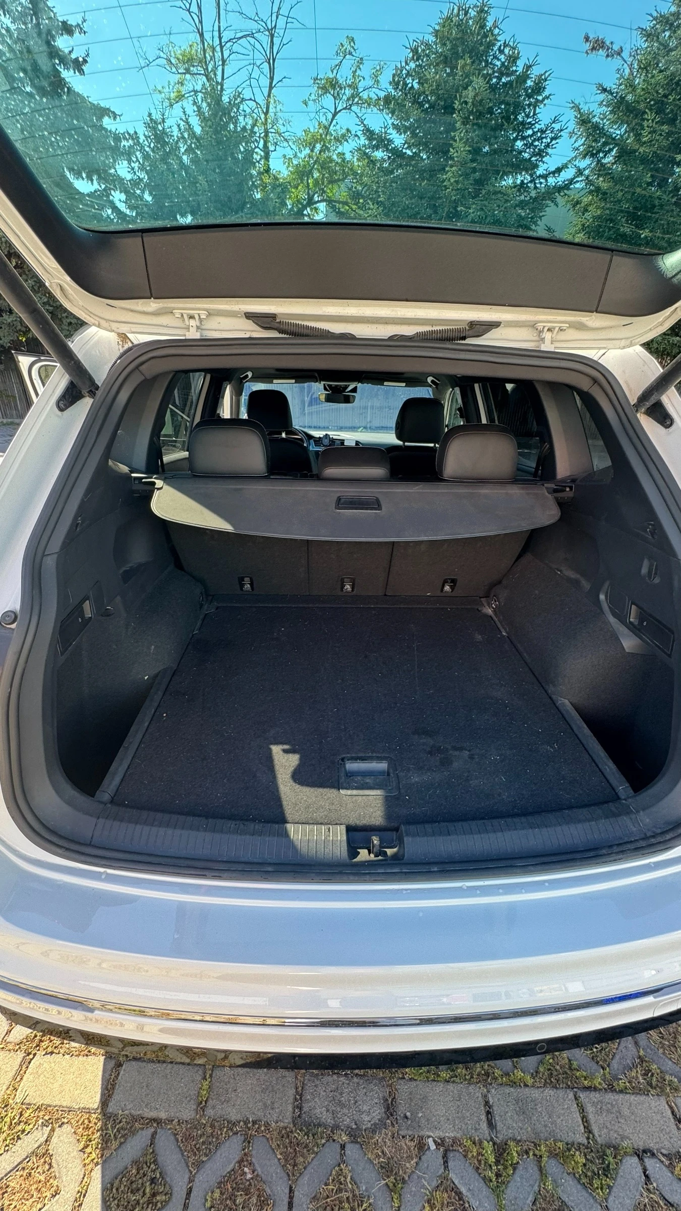 VW Tiguan Allspace 2.0 R-Line, снимка 10 - Автомобили и джипове - 55993110