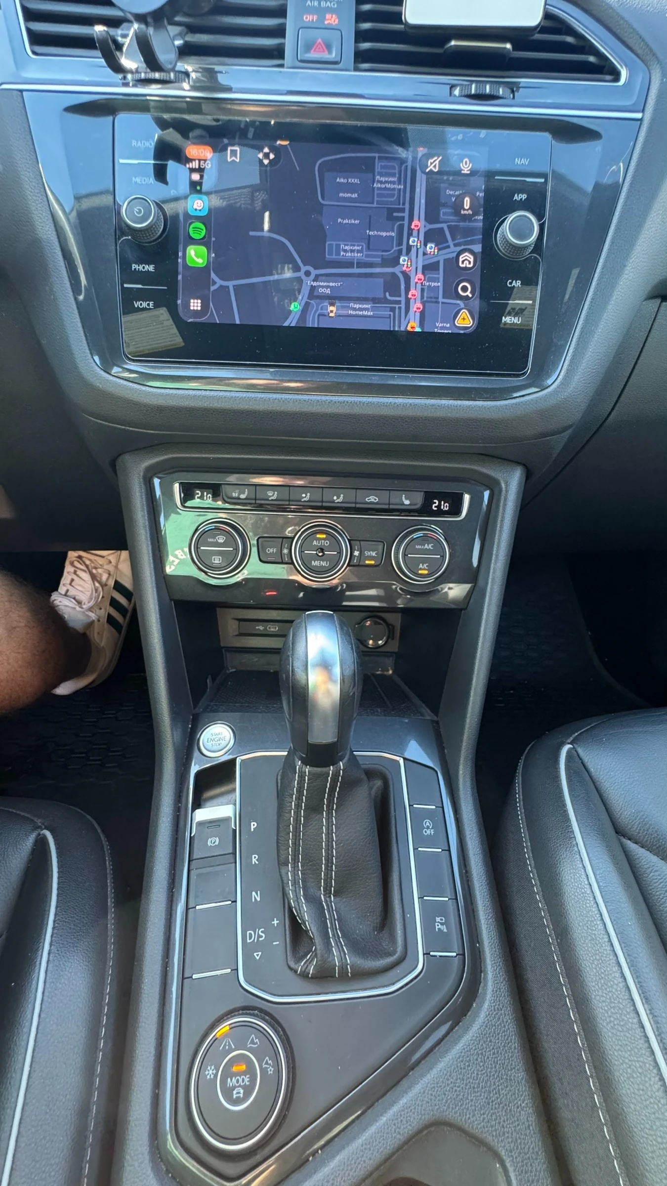VW Tiguan Allspace 2.0 R-Line, снимка 16 - Автомобили и джипове - 55993110