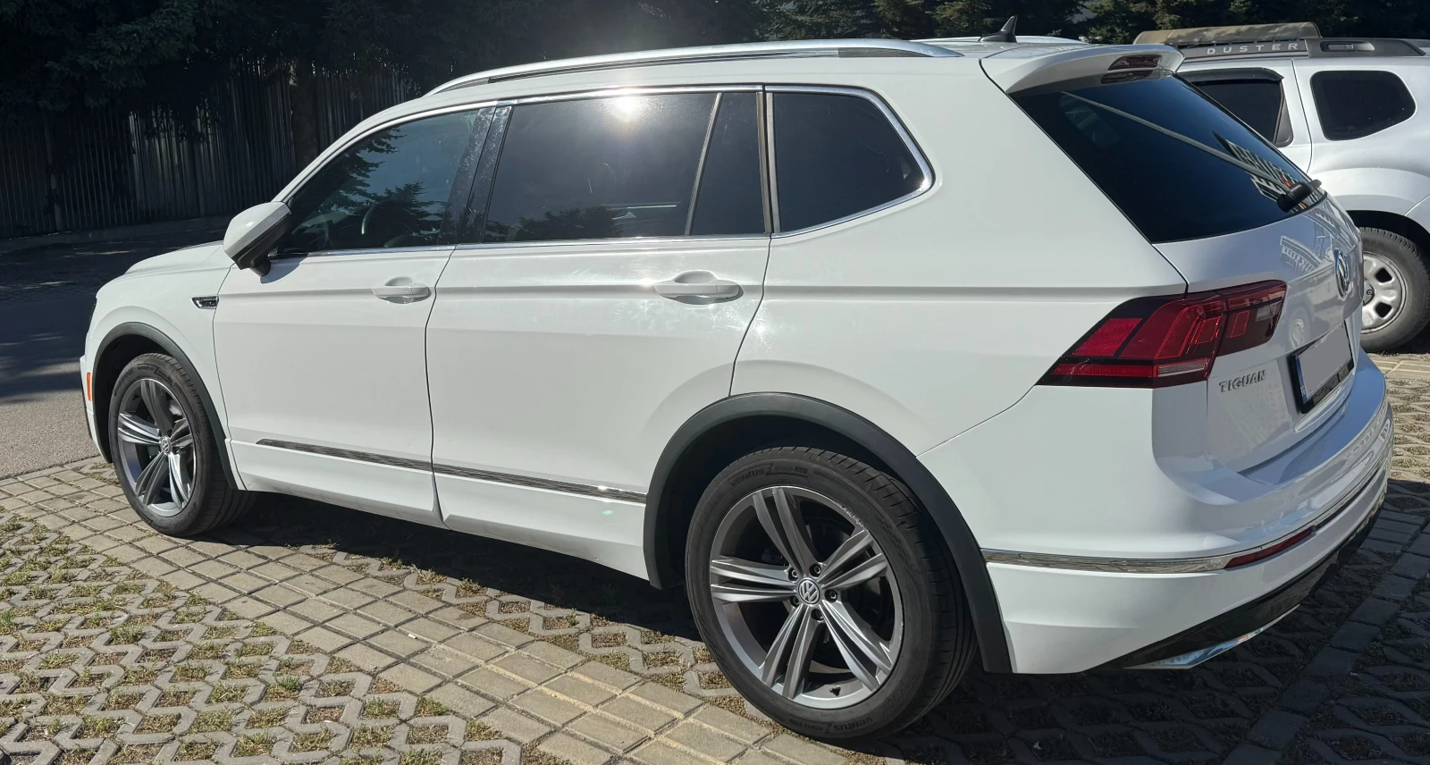 VW Tiguan Allspace 2.0 R-Line, снимка 3 - Автомобили и джипове - 55993110