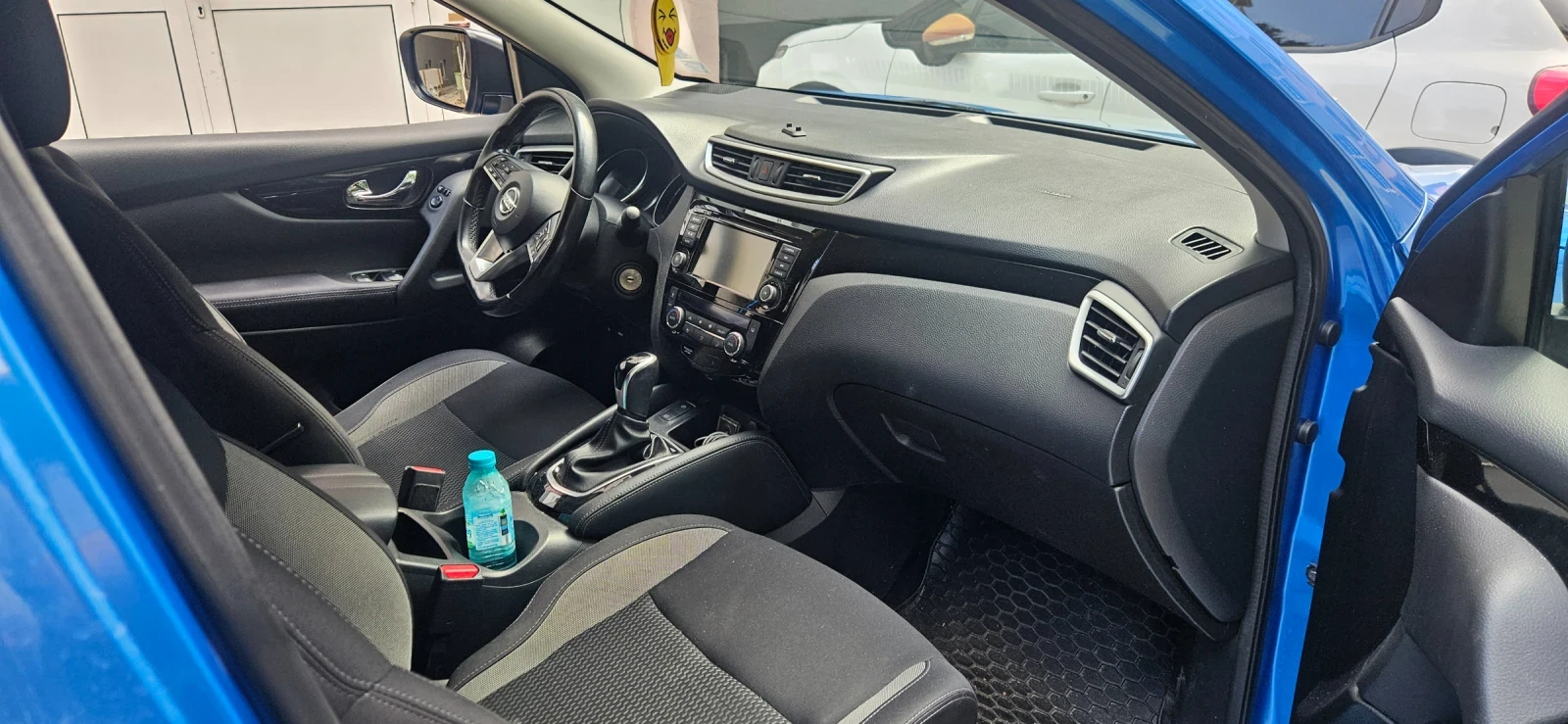 Nissan Qashqai 1.5 CDI, снимка 14 - Автомобили и джипове - 56041577
