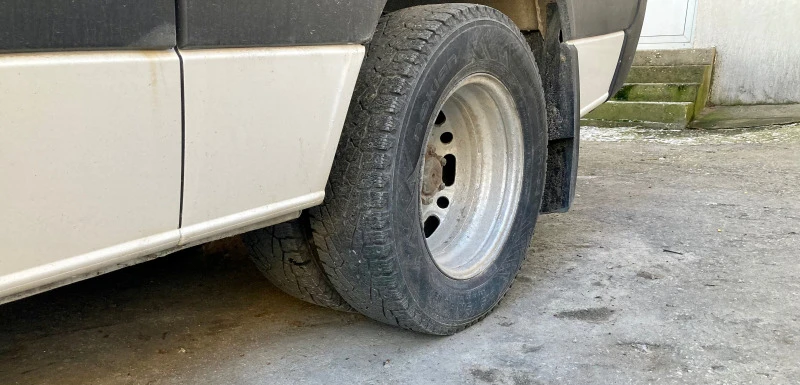 VW Crafter Двойна гума, снимка 6 - Бусове и автобуси - 46506004