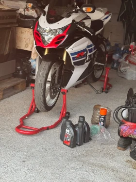 Suzuki Gsxr | Mobile.bg    4