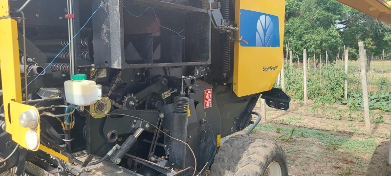 Балировачка New Holland BR 7070, снимка 5 - Селскостопанска техника - 48330953