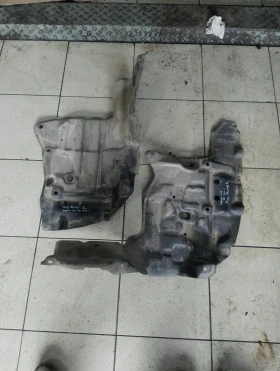 Кора под мотор (лява и дясна) Тойота Корола 1.4б