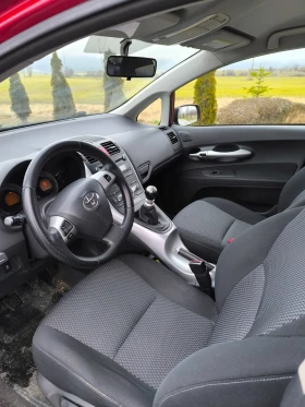Toyota Auris, снимка 7