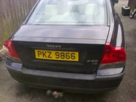     Volvo S60 2.4D5  xenon