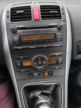 Toyota Auris, снимка 10