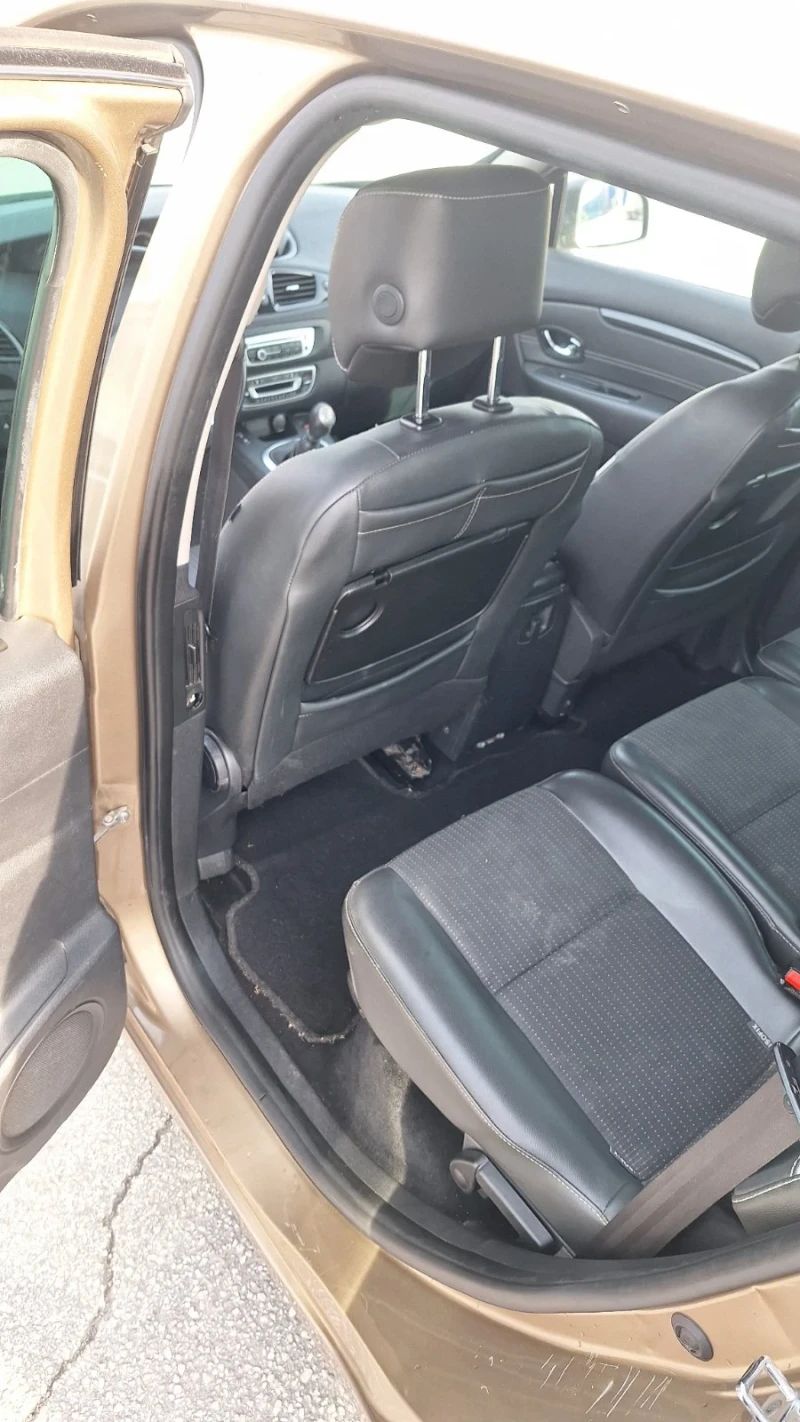 Renault Grand scenic, снимка 4 - Автомобили и джипове - 48355623