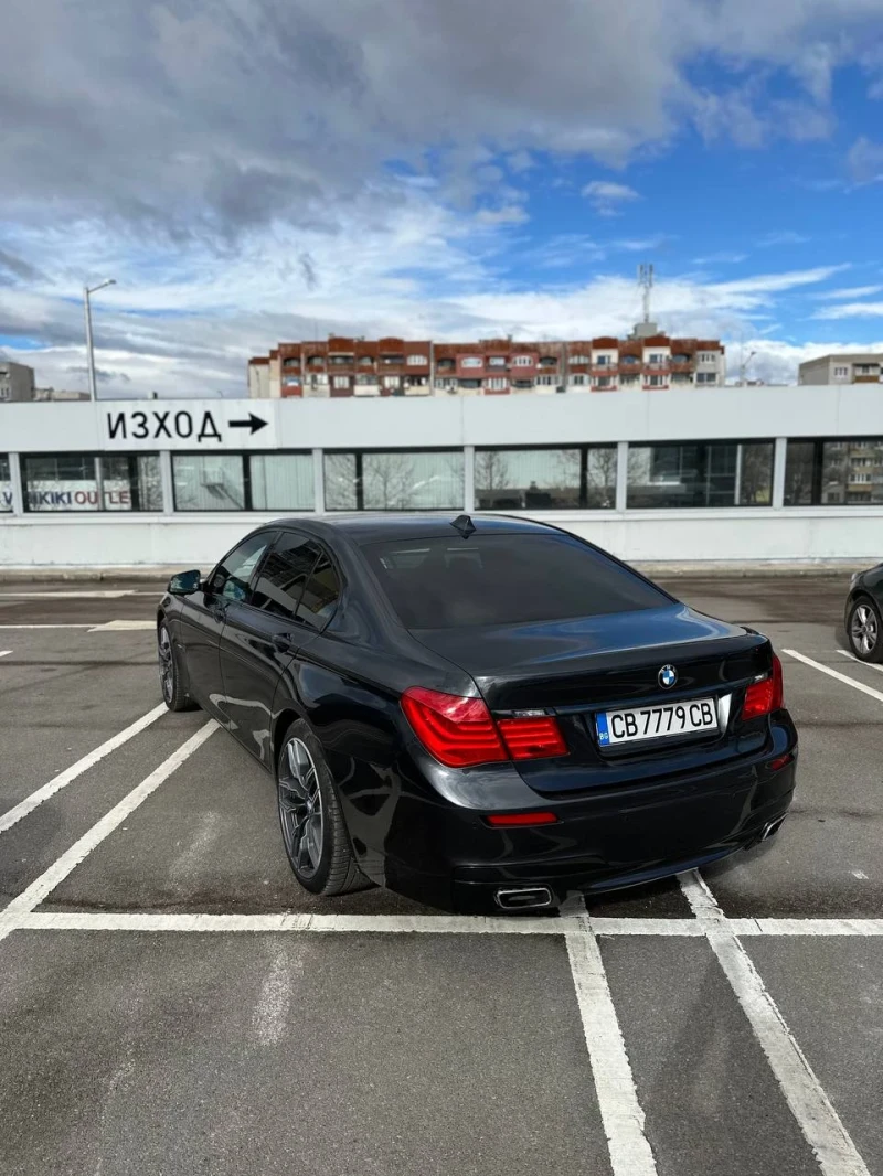 BMW 740 xD M-Paket Full, снимка 9 - Автомобили и джипове - 49534624