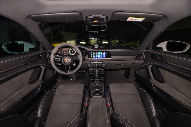 Porsche 911 4GTS* PDLS+ * PASM* LIFT* 18WEG* SPORTABGAS* BOSE*, снимка 9 - Автомобили и джипове - 50212275