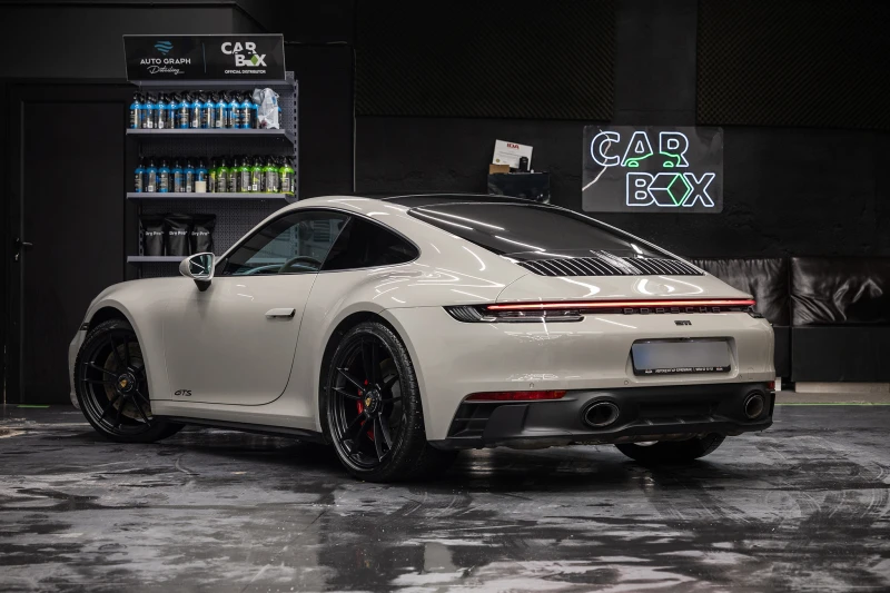 Porsche 911 4GTS* PDLS+ * PASM* LIFT* 18WEG* SPORTABGAS* BOSE*, снимка 4 - Автомобили и джипове - 50212275