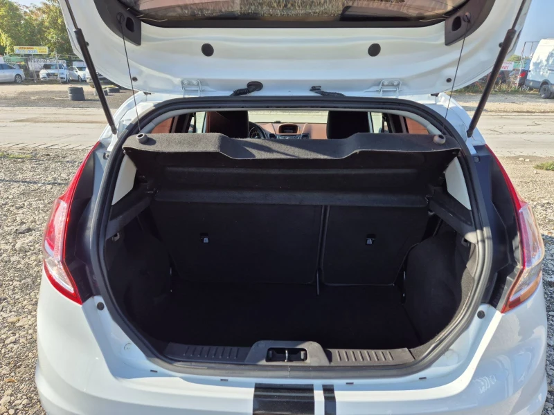 Ford Fiesta Титаниум , снимка 11 - Автомобили и джипове - 50046159