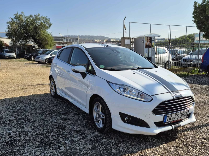 Ford Fiesta Титаниум , снимка 2 - Автомобили и джипове - 50046159