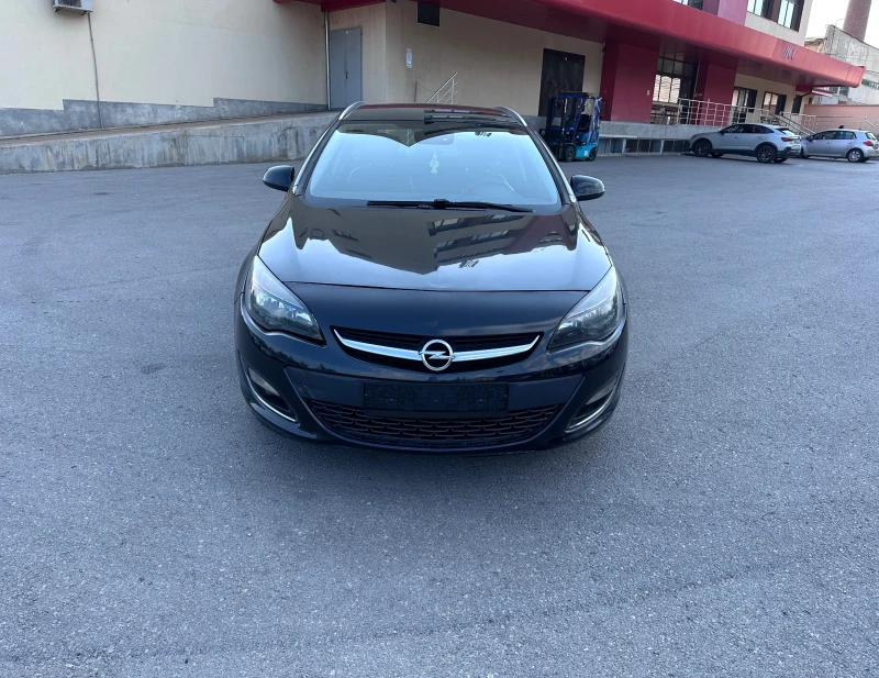 Opel Astra SPORT - FaceLift - 1.6CDTI - УНИКАТ, снимка 2 - Автомобили и джипове - 50601013