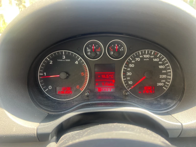 Audi A3 2.0 TDI 140HP BMM S-LINE, снимка 14 - Автомобили и джипове - 52620575