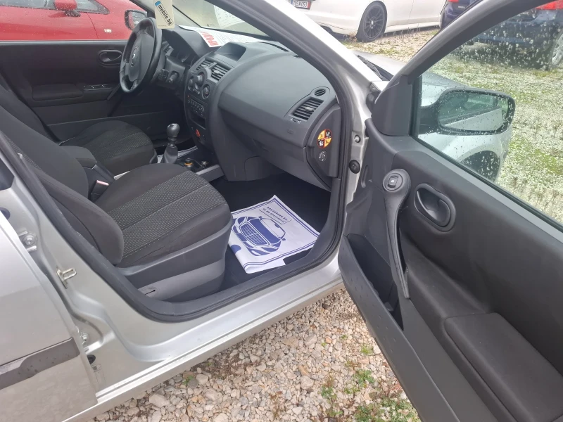 Renault Megane 1.9TDI, 120 к.с., снимка 10 - Автомобили и джипове - 52463757