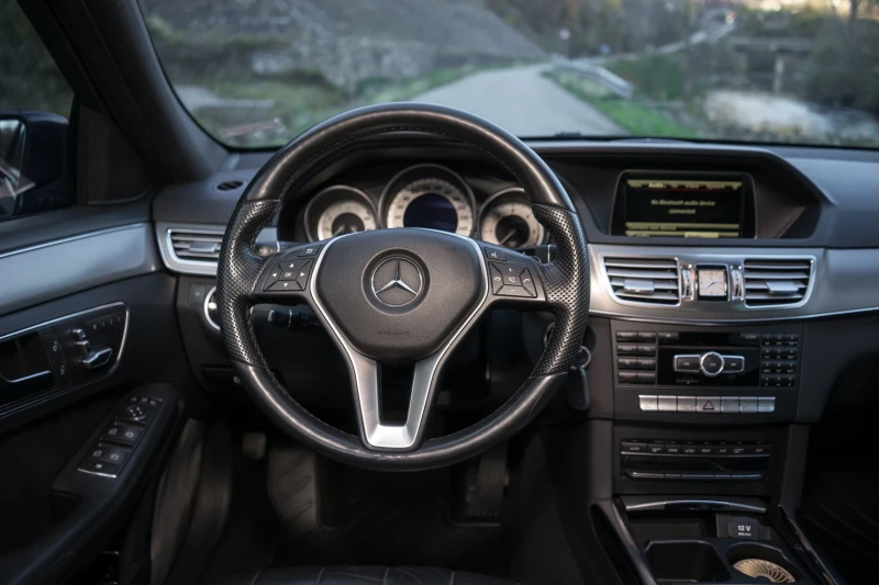 Mercedes-Benz E 350 BLUETEC 4MATIC, снимка 14 - Автомобили и джипове - 52568145