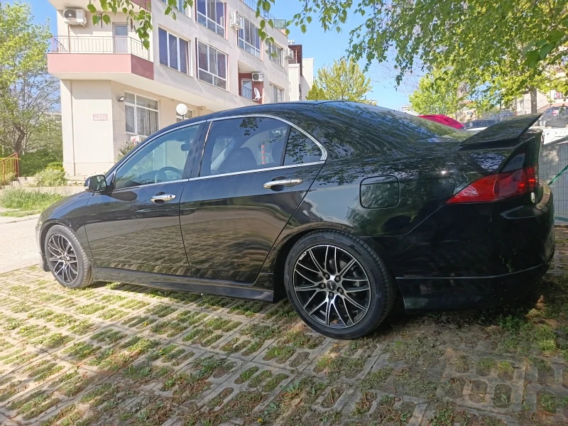 Honda Accord 2.2 i-CTDi , снимка 9 - Автомобили и джипове - 52676602