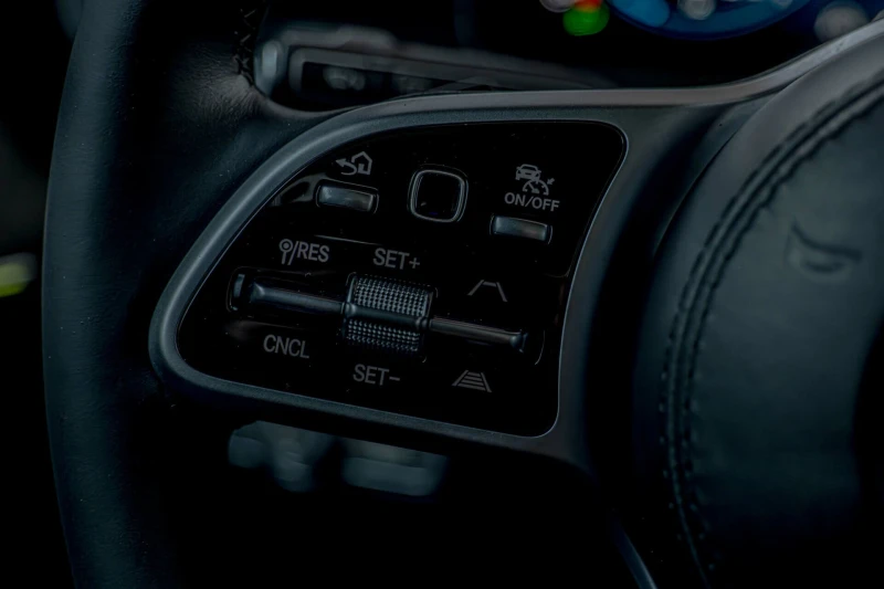 Mercedes-Benz GLS 450 4Matic/Burmester/Обдухване/AMG/Ambient/Камера 360, снимка 12 - Автомобили и джипове - 52711101