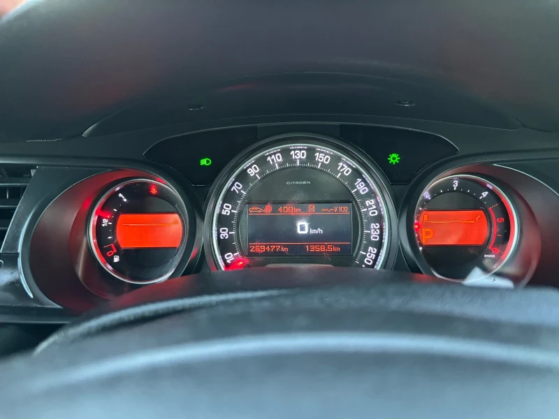 Citroen C5 2.0-136кс, Автоматик, снимка 12 - Автомобили и джипове - 52929526