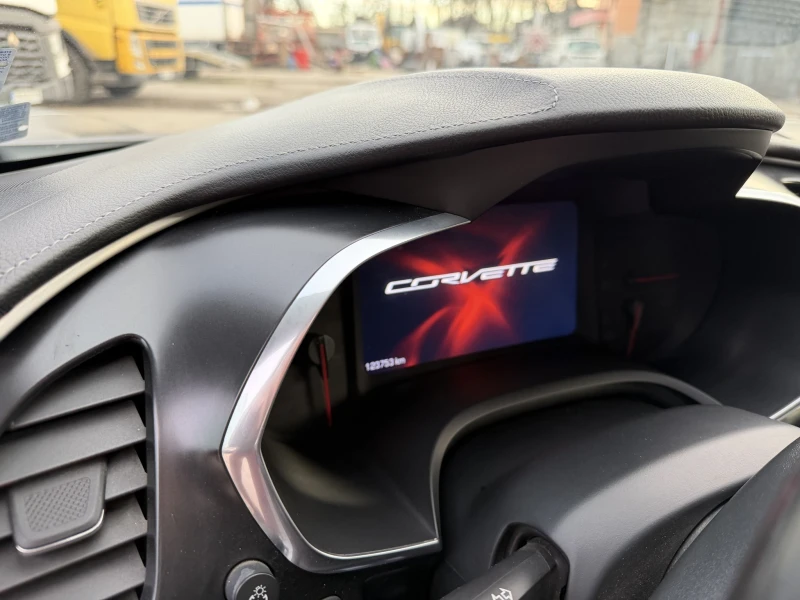Chevrolet Corvette, снимка 12 - Автомобили и джипове - 53018760