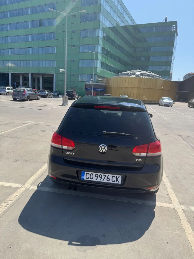 VW Golf 1.4 TSI , снимка 8 - Автомобили и джипове - 53053476