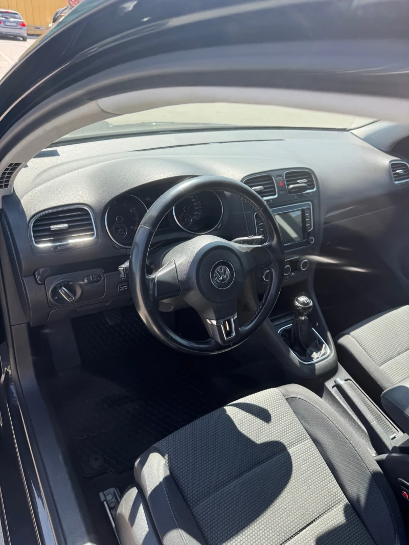 VW Golf 1.4 TSI , снимка 6 - Автомобили и джипове - 53053476