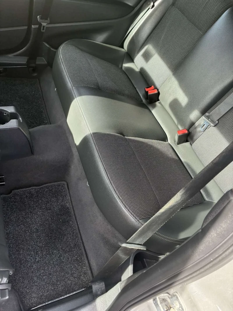 Opel Astra 1.7 cdti, снимка 13 - Автомобили и джипове - 53537284