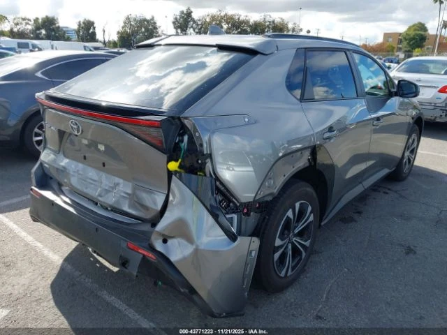 Toyota bZ4X 2025* 5985 km!* XLE* SPORT UTILITY* CARFAX* , снимка 4 - Автомобили и джипове - 52967512