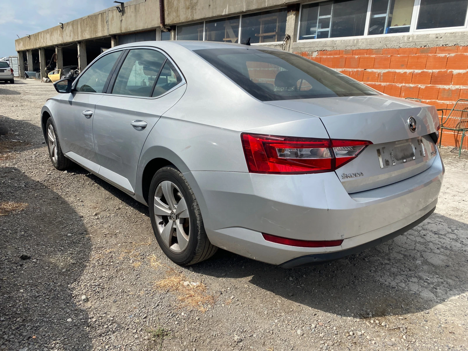 Skoda Superb 1.4tsi - изображение 6