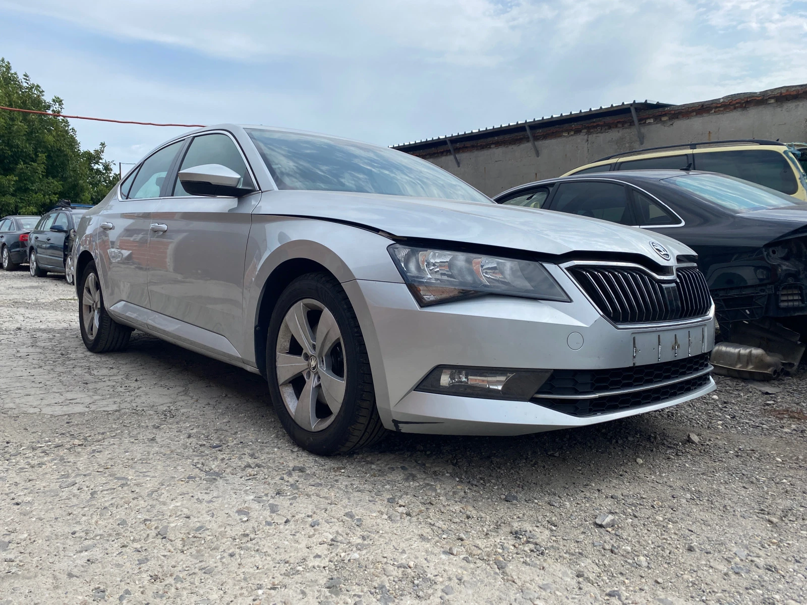 Skoda Superb 1.4tsi - изображение 2