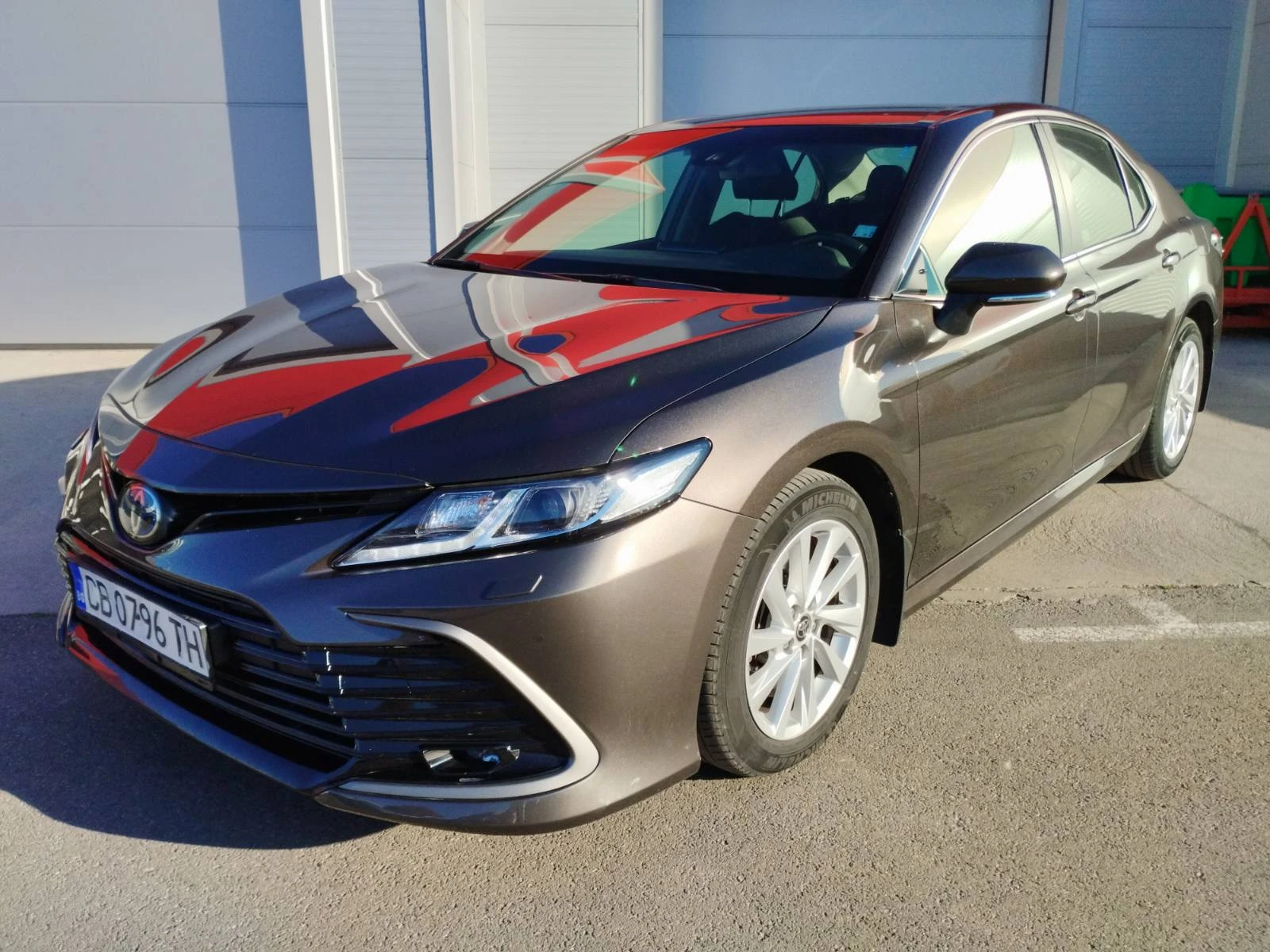 Toyota Camry 2.5 Hybrid Comfort - [1] 