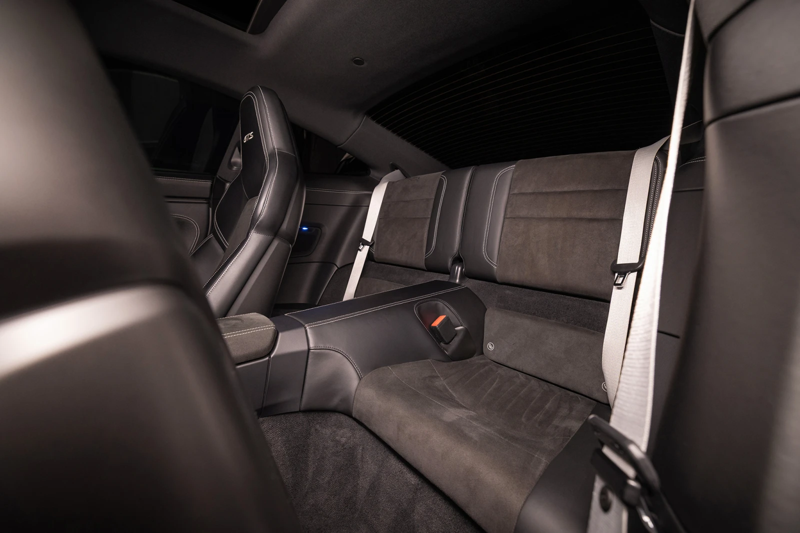 Porsche 911 4GTS* PDLS+ * PASM* LIFT* 18WEG* SPORTABGAS* BOSE* | Mobile.bg � ����������� 11