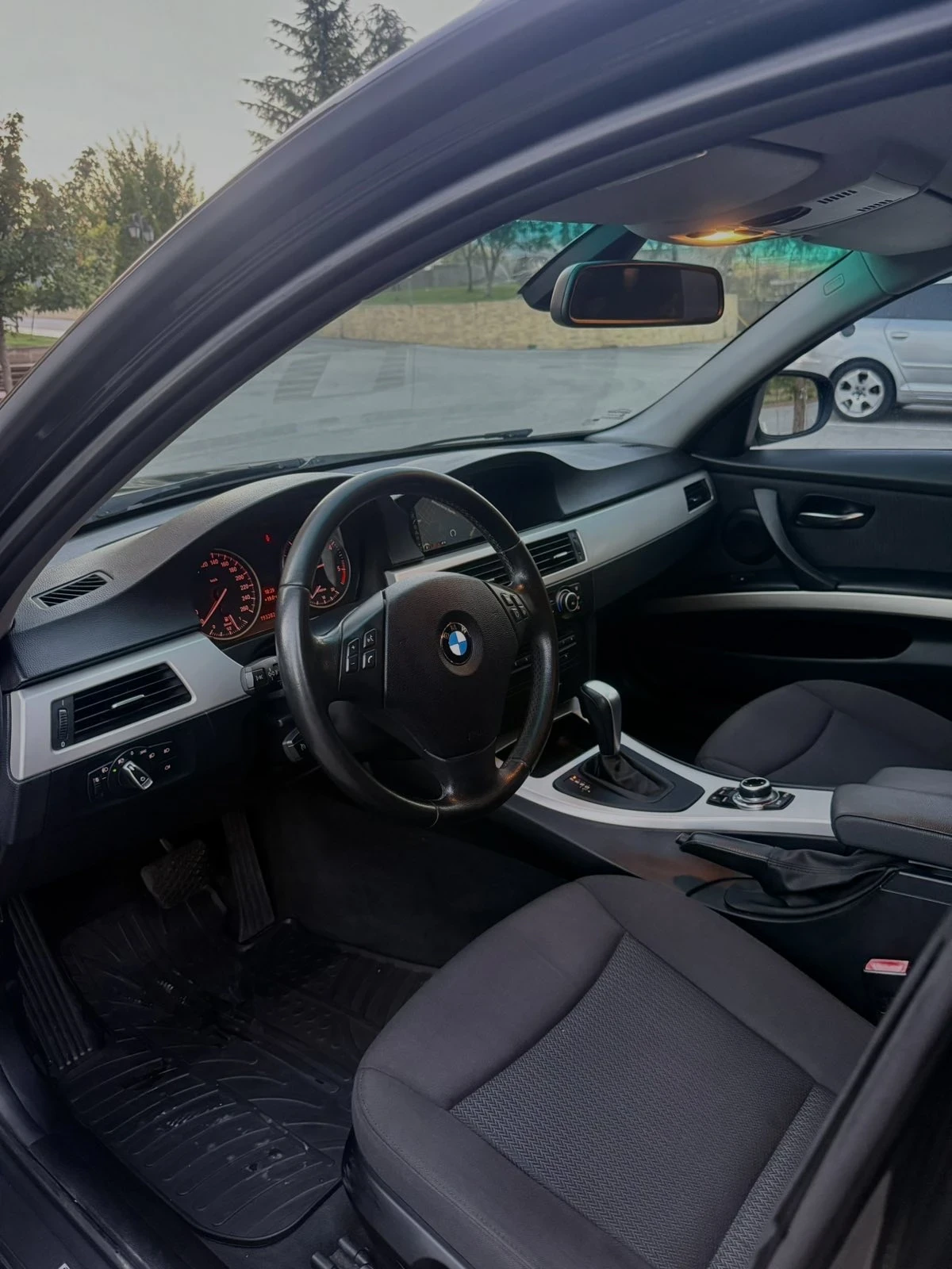 BMW 320 184/ 193000km/AUTO - изображение 9