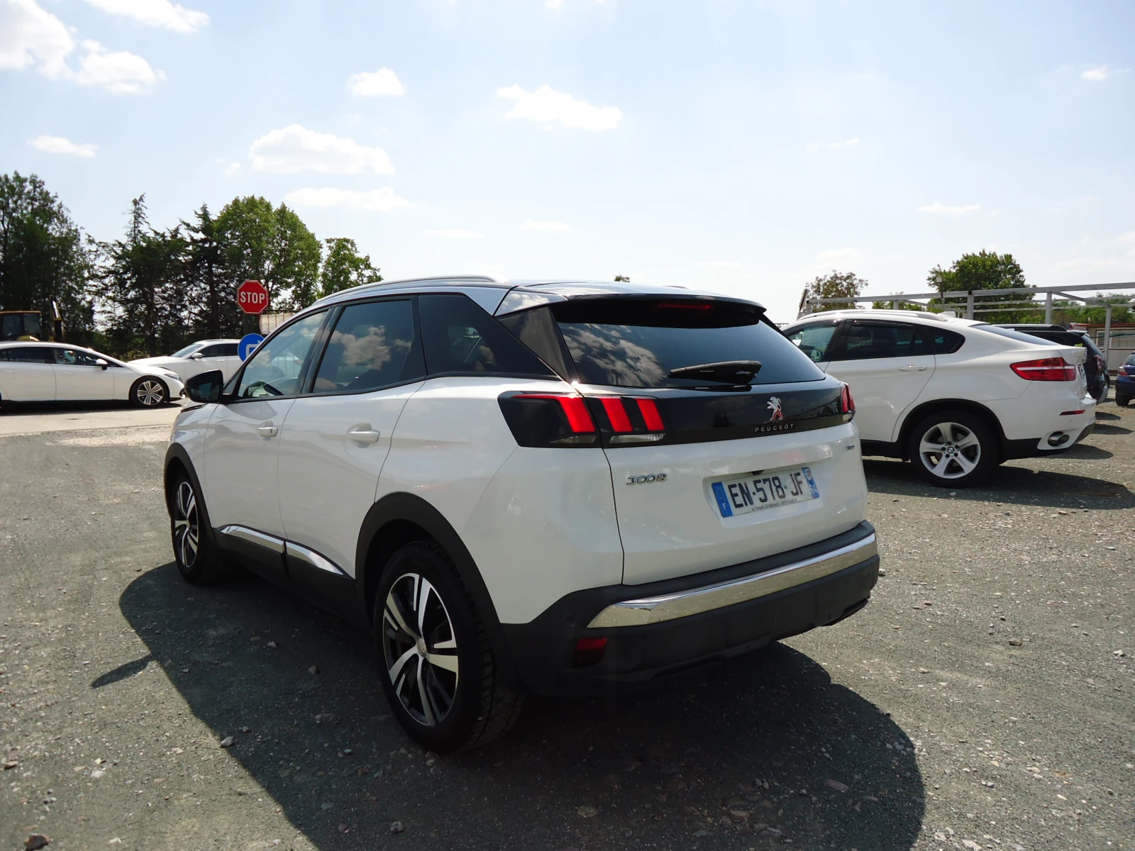 Peugeot 3008 1.2 PureTech Автоматик Панорама - изображение 4