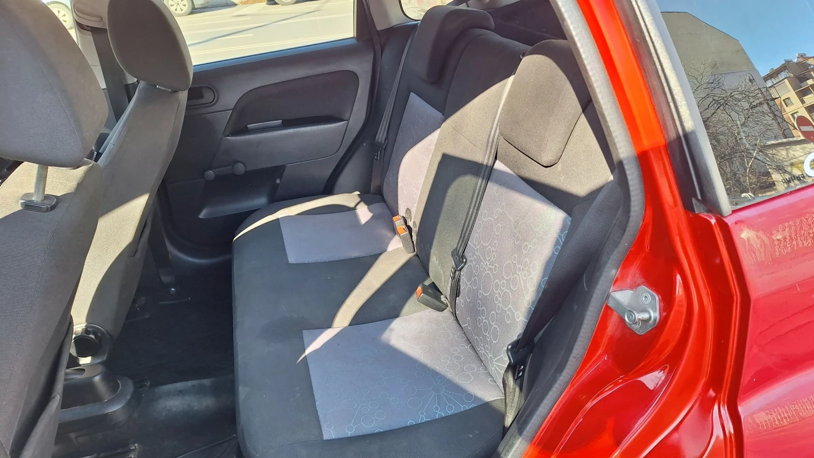 Ford Fiesta 1.4 TDCI - изображение 10